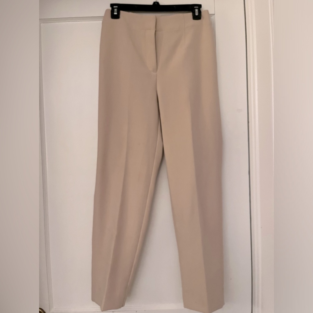 Ann Taylor year-round size 2 dress pants